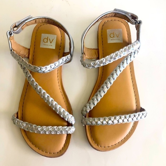 DV Dolce Vita Cassie Girls Silver Iridescent. Braided Straps Sandal Size 2 - Picture 1 of 12